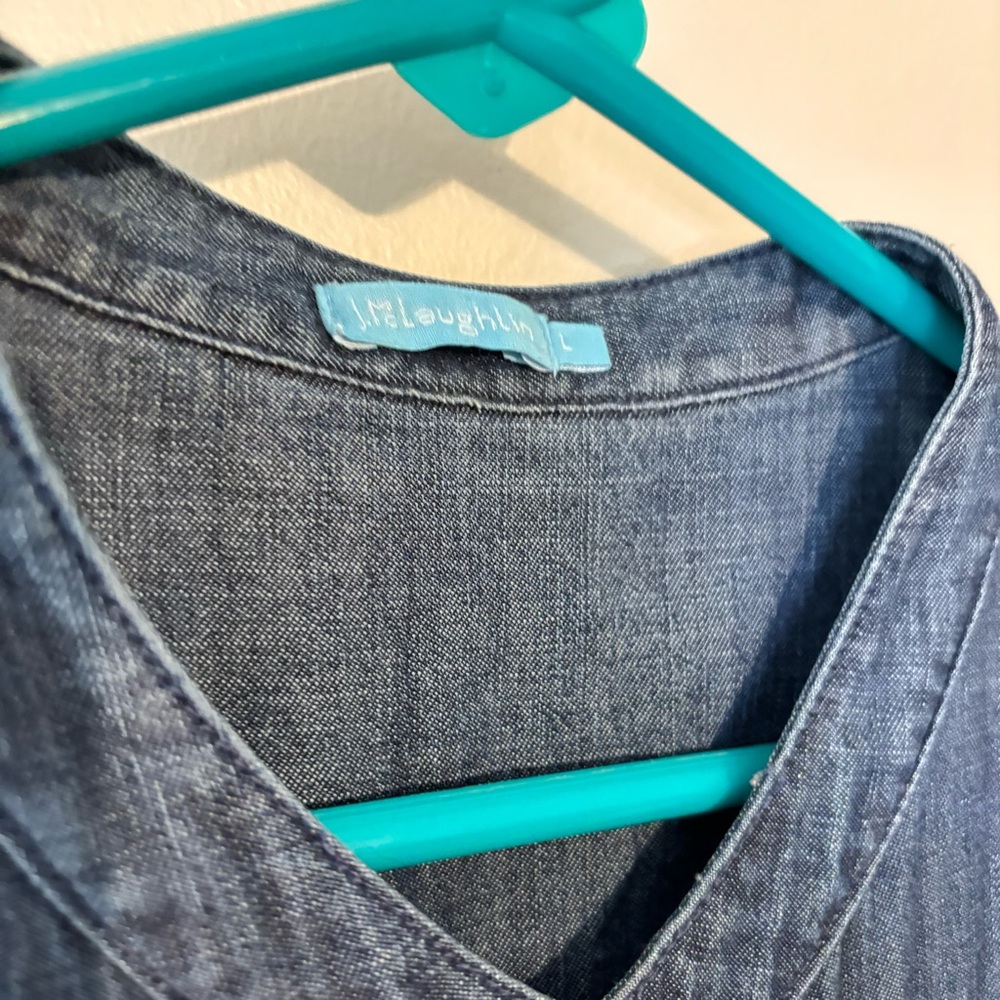 J. McLaughlin Denim Shirt Women’s Size Large - Picture 5 of 7